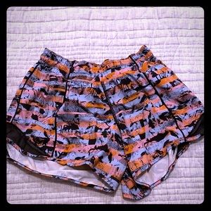Lululemon hotty hot short 4” inseam size 6